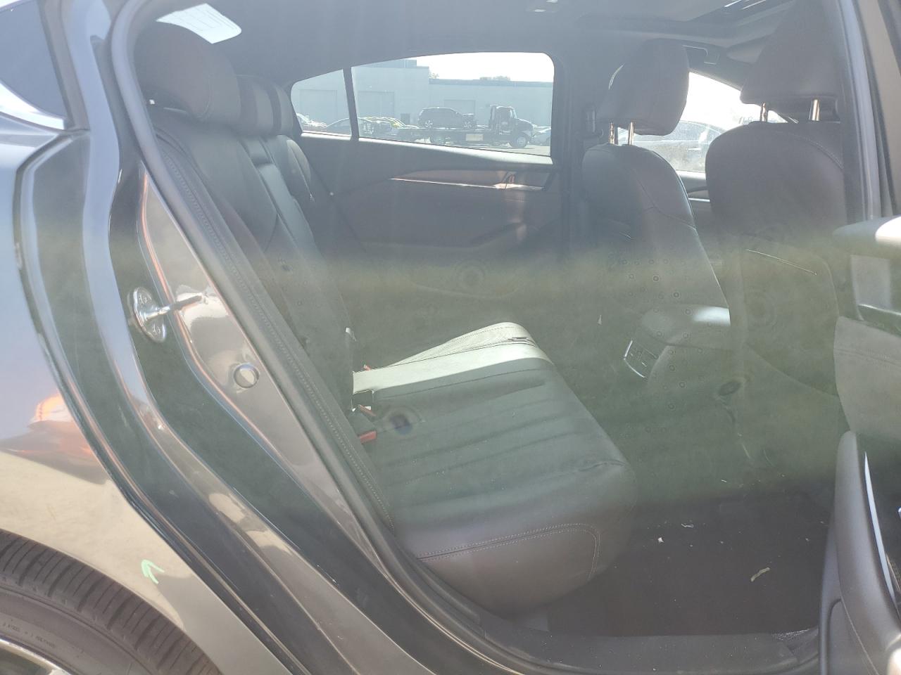 JM1GL1XY9J1315074 2018 Mazda 6 Signature