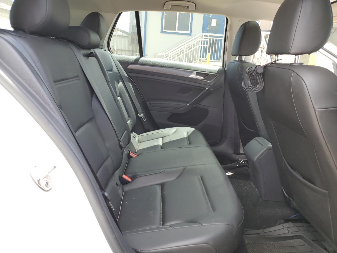 3VWG57AU5MM008301 2021 Volkswagen Golf