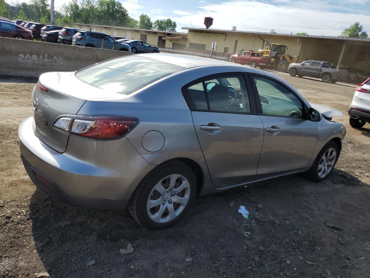 JM1BL1UG8B1472196 2011 Mazda 3 I