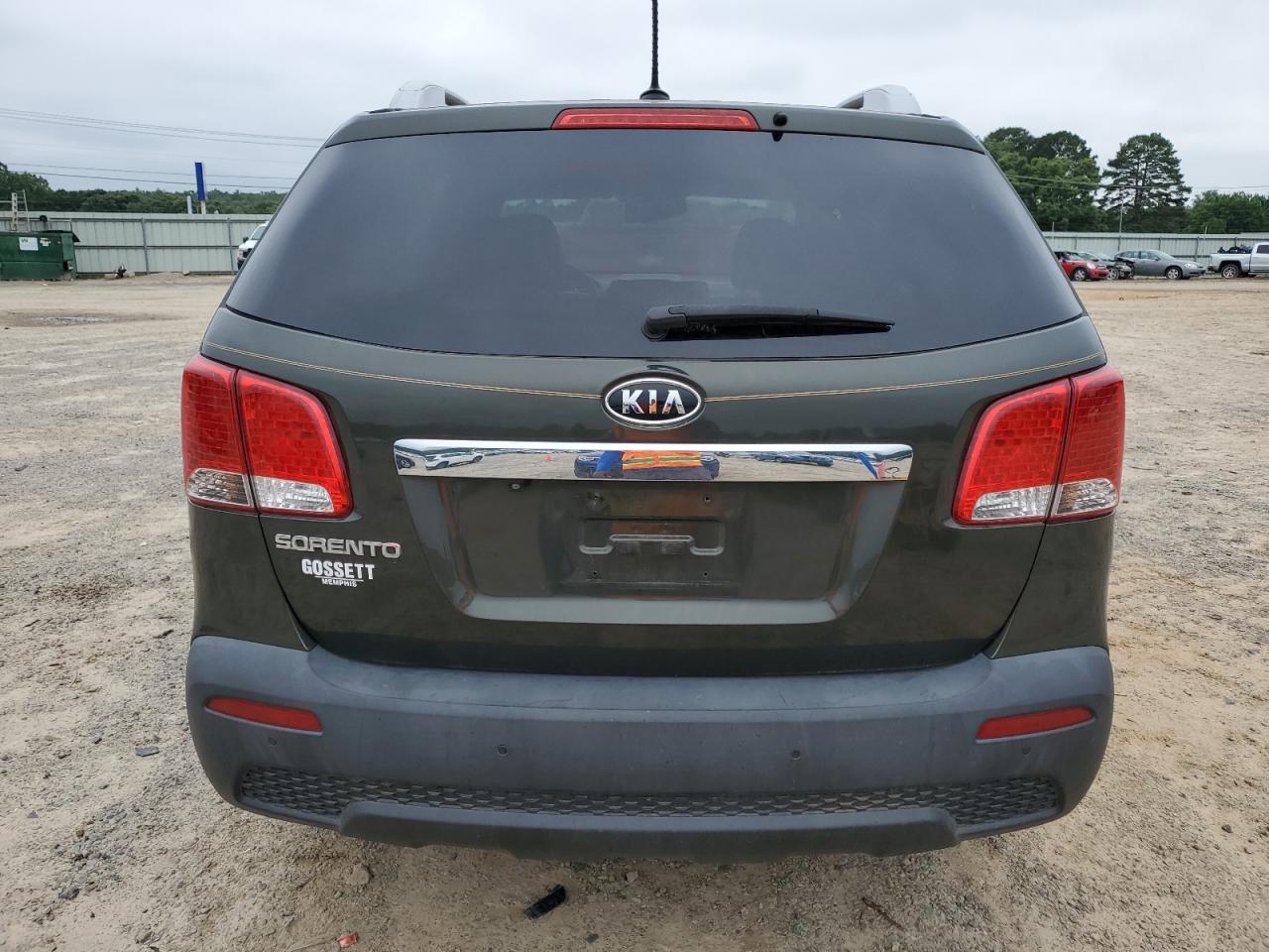 5XYKT3A1XBG110026 2011 Kia Sorento Base