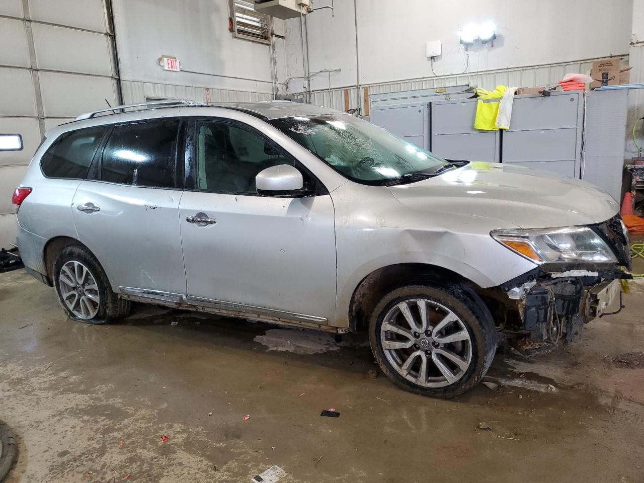 Lot #2828844934 2016 NISSAN PATHFINDER