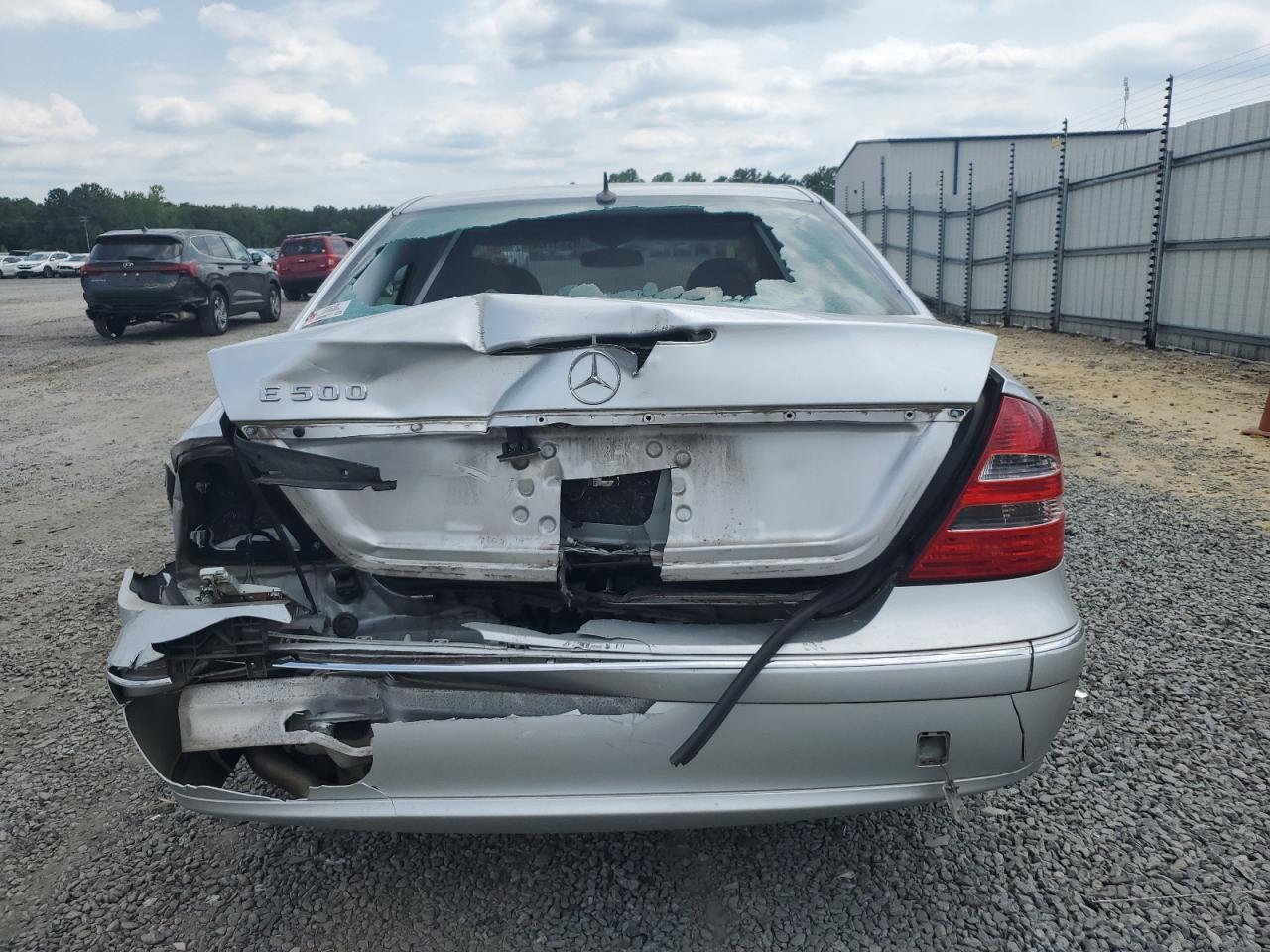 WDBUF70J85A700897 2005 Mercedes-Benz E 500