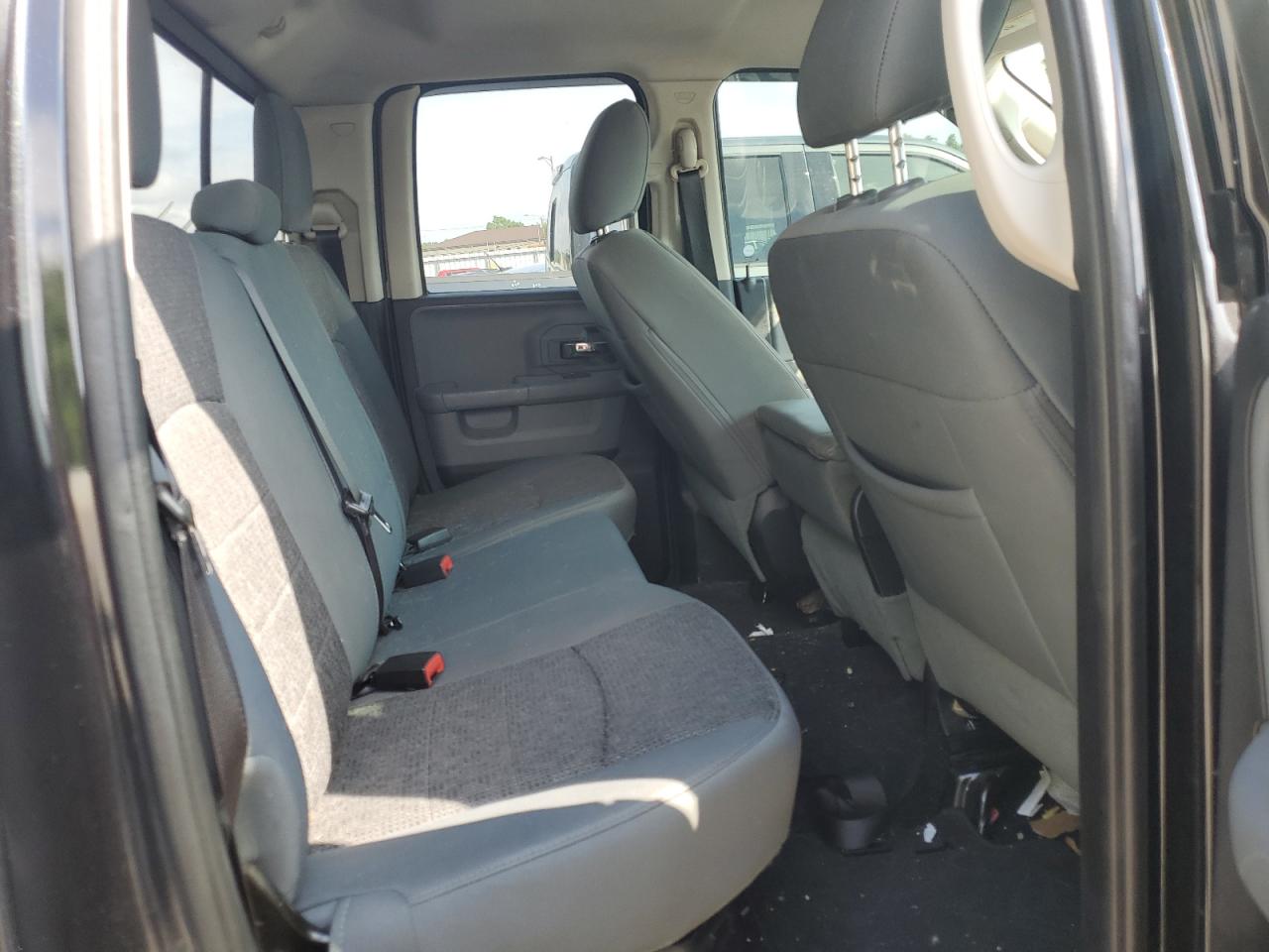 1C6RR7GT6GS216852 2016 Ram 1500 Slt