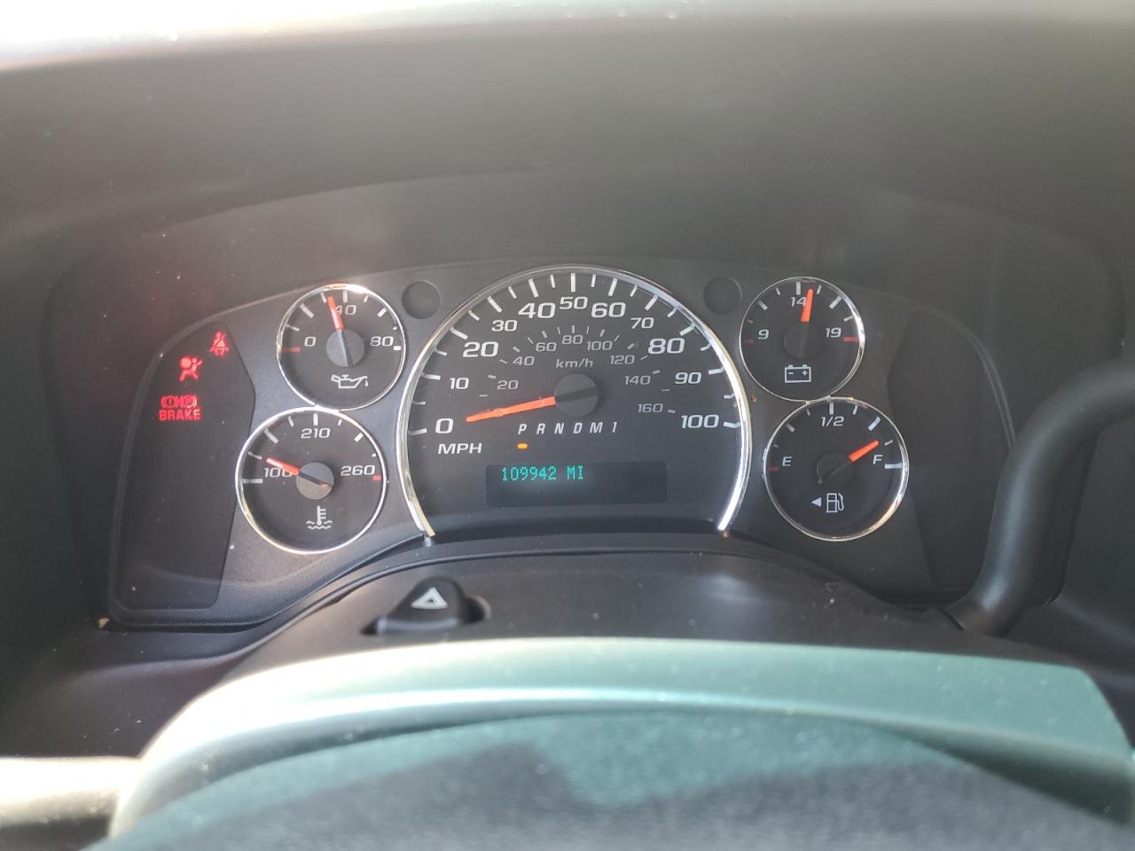 1GCWGAFG1J1333917 2018 Chevrolet Express G2500