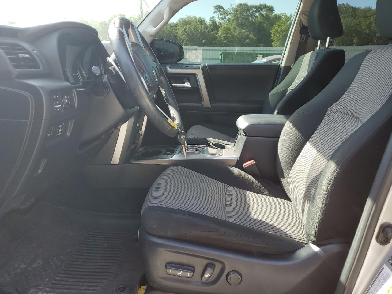 JTEZU5JR3J5181715 2018 Toyota 4Runner Sr5