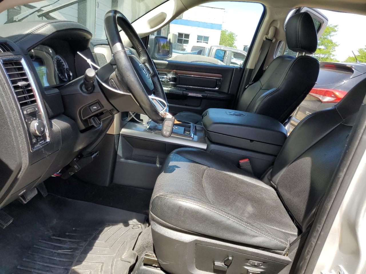 1C6RR7NT1DS520055 2013 Ram 1500 Laramie