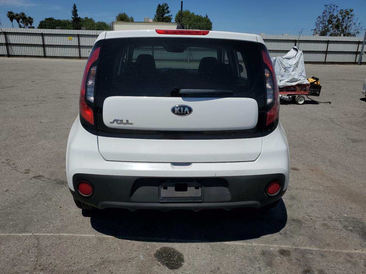 2017 Kia Soul vin: KNDJN2A25H7494750