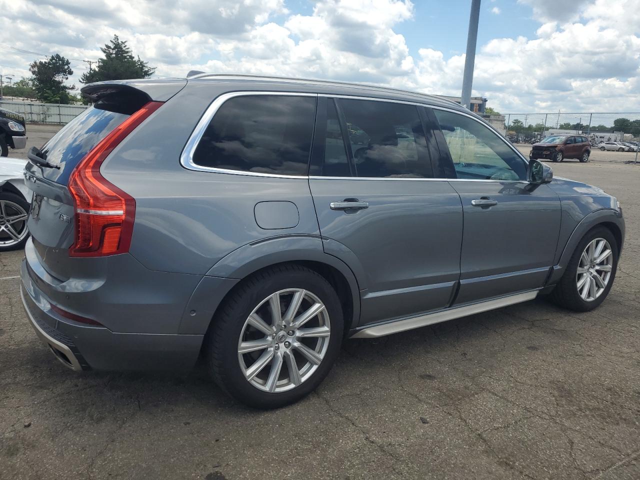 2016 Volvo Xc90 T8 vin: YV4BC0PL4G1046108