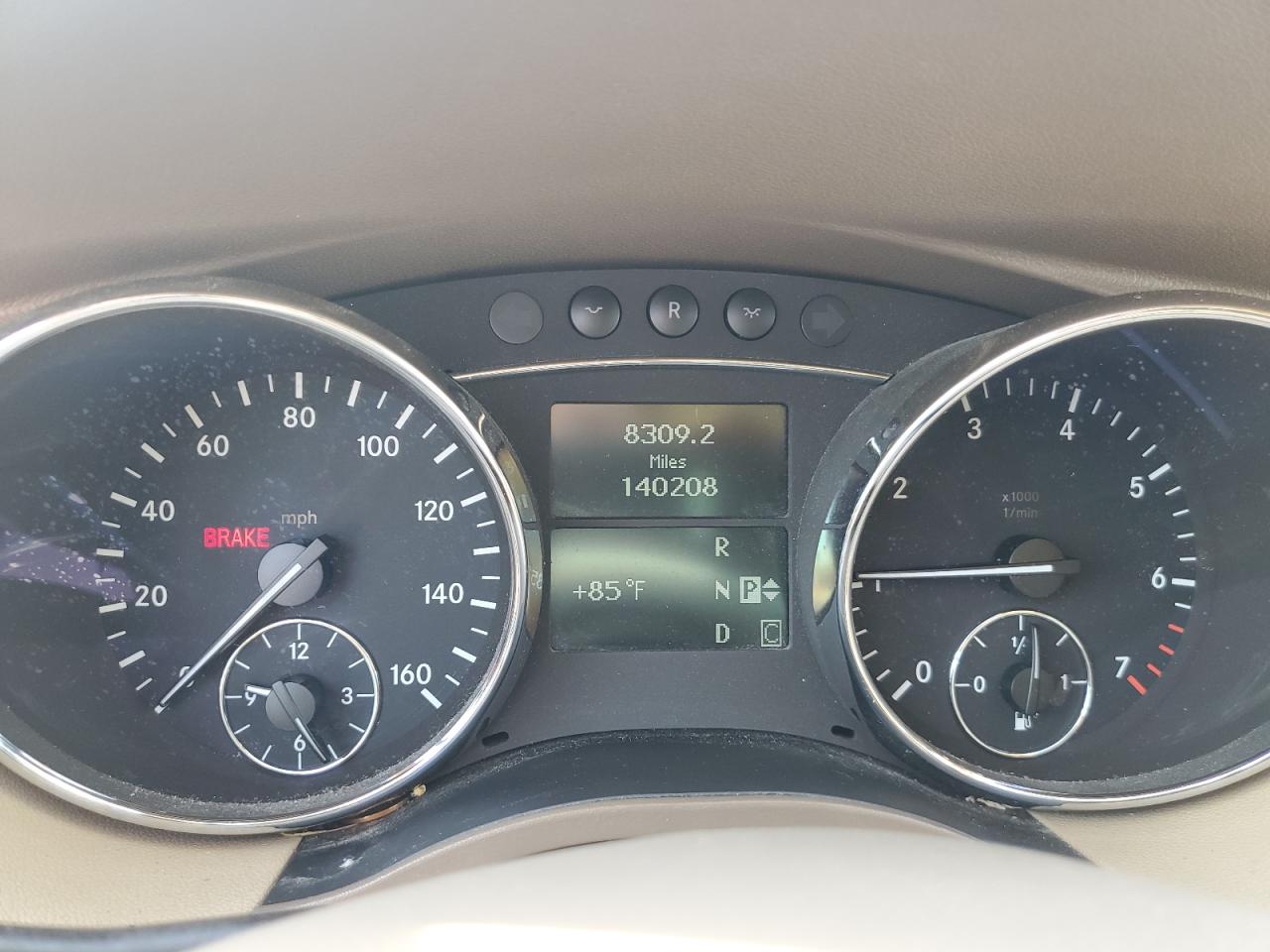 4JGCB65E78A074550 2008 Mercedes-Benz R 350