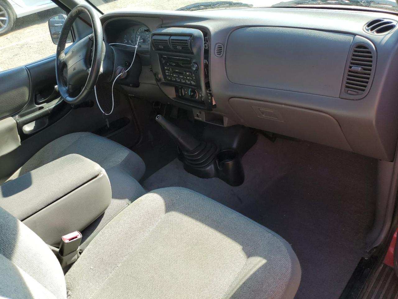 1FTYR10V3YPA05447 2000 Ford Ranger