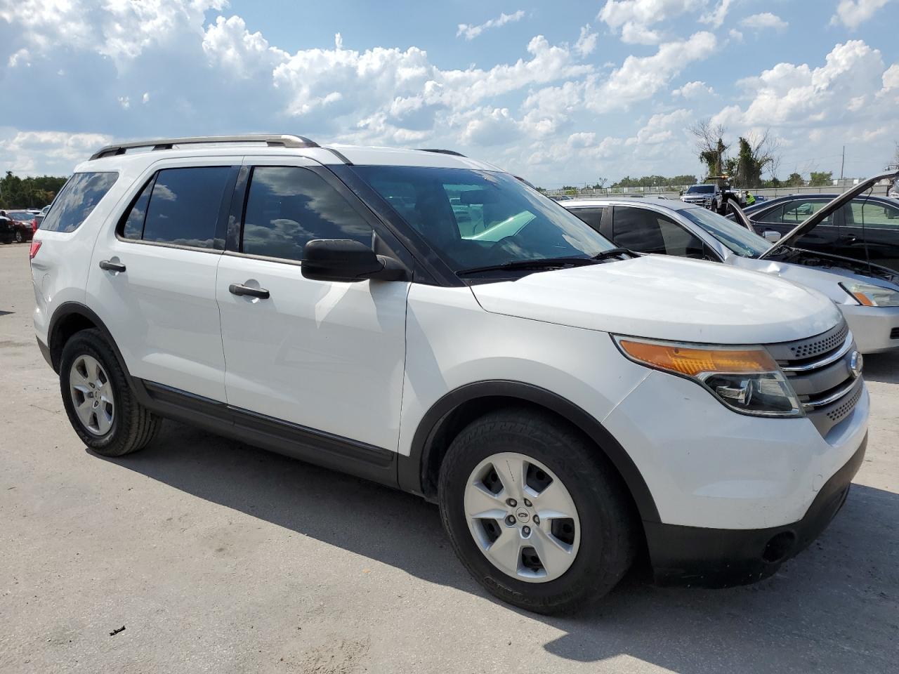 2013 Ford Explorer vin: 1FM5K7B84DGB61178