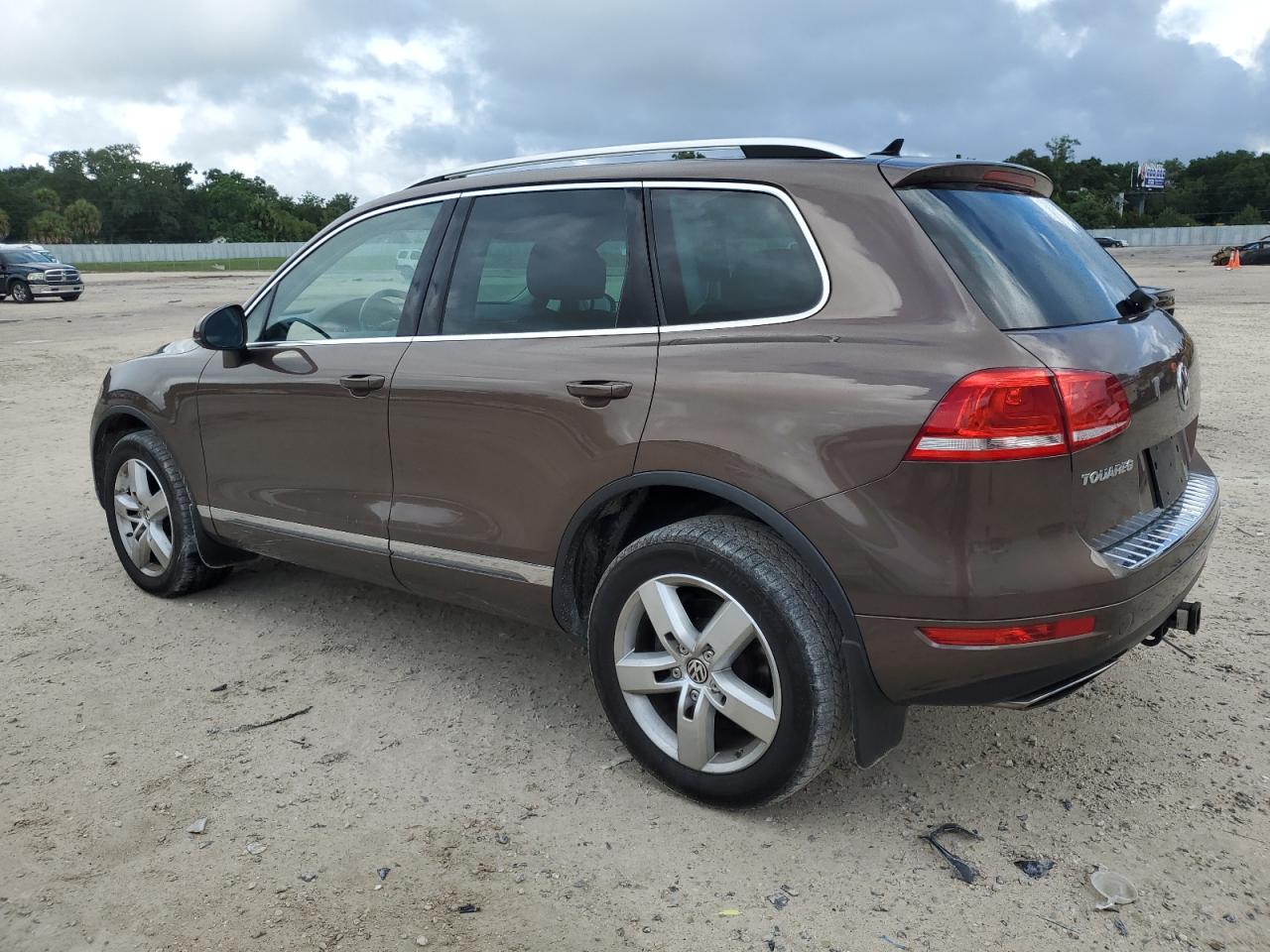 2013 Volkswagen Touareg V6 Tdi vin: WVGEP9BP1DD007811