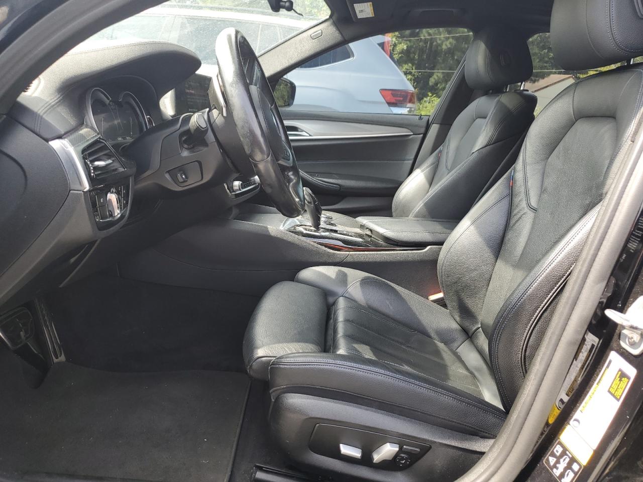 WBAJA7C5XJWA73201 2018 BMW 530 Xi