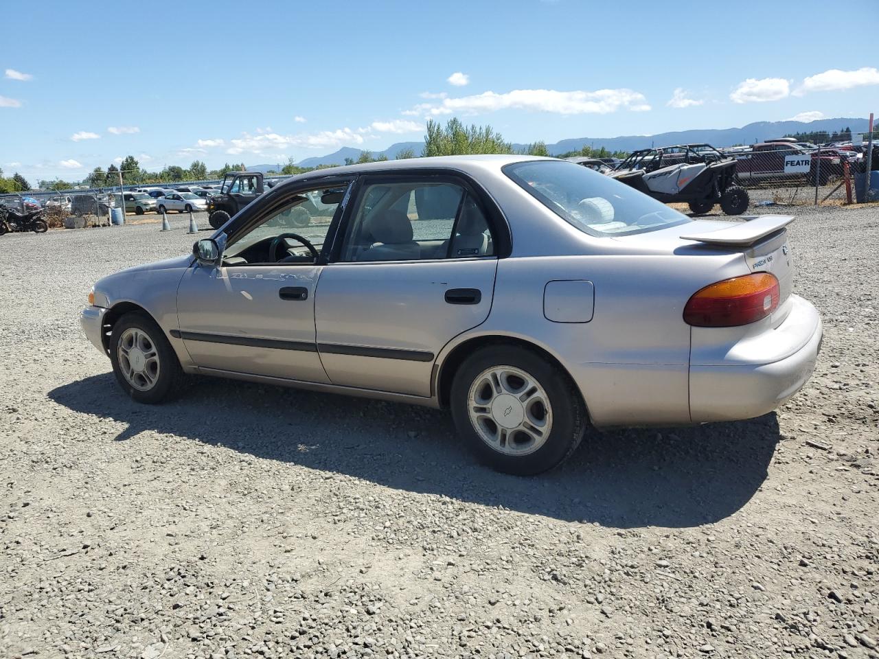 1Y1SK52861Z417585 2001 Chevrolet Geo Prizm Base