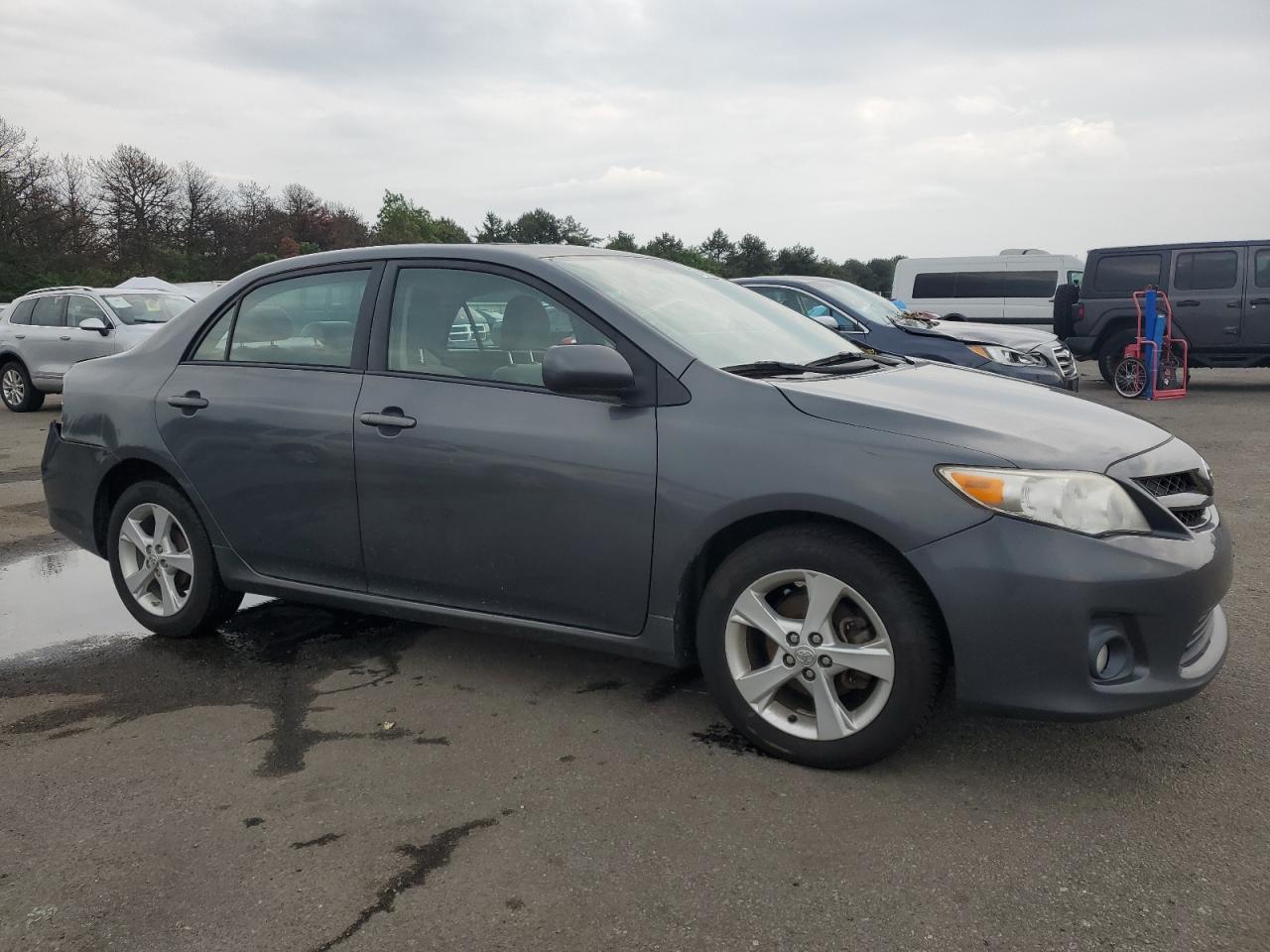 2T1BU4EE4BC557642 2011 Toyota Corolla Base