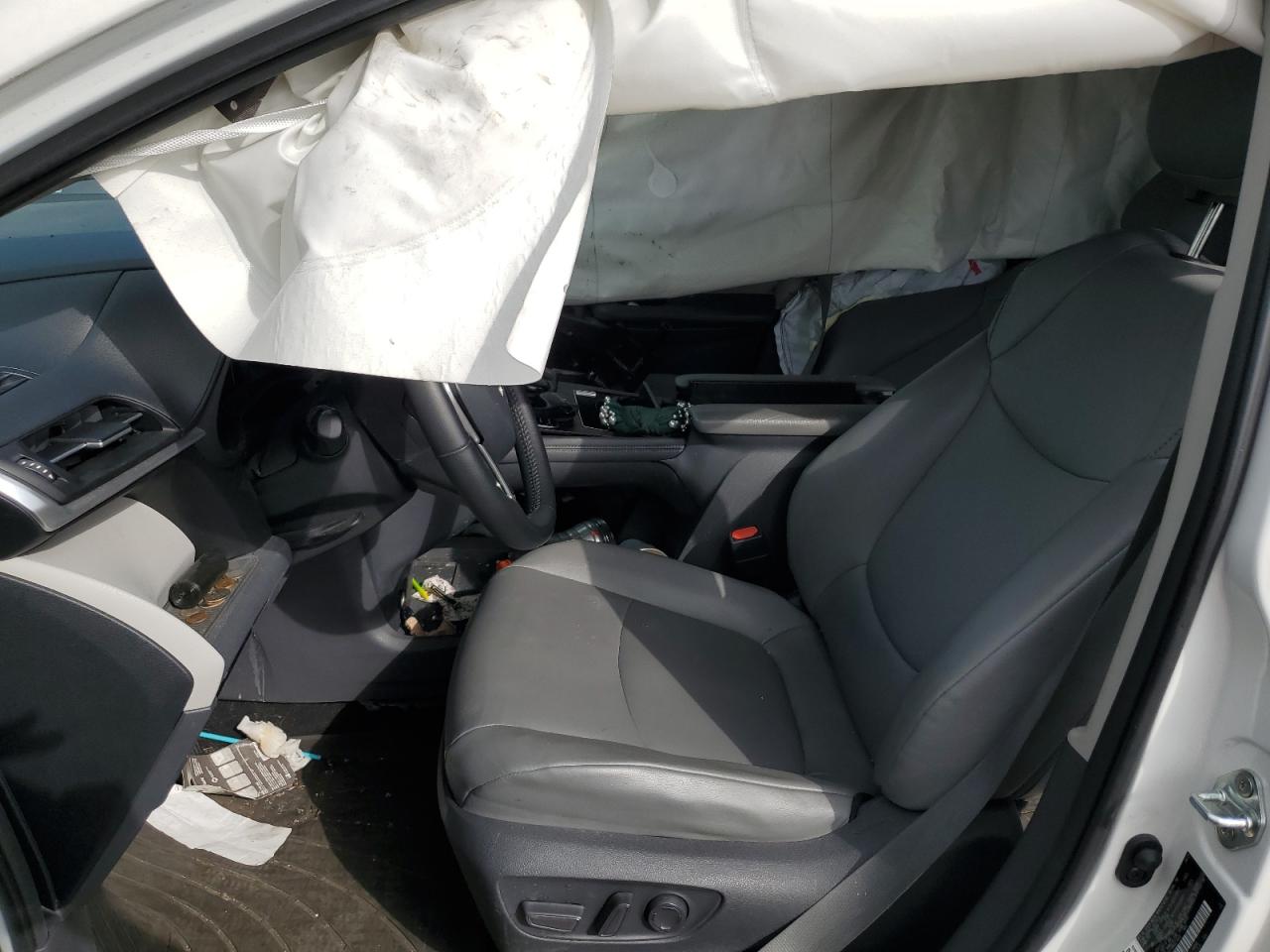 5TDJSKFC8MS021449 2021 Toyota Sienna Xle