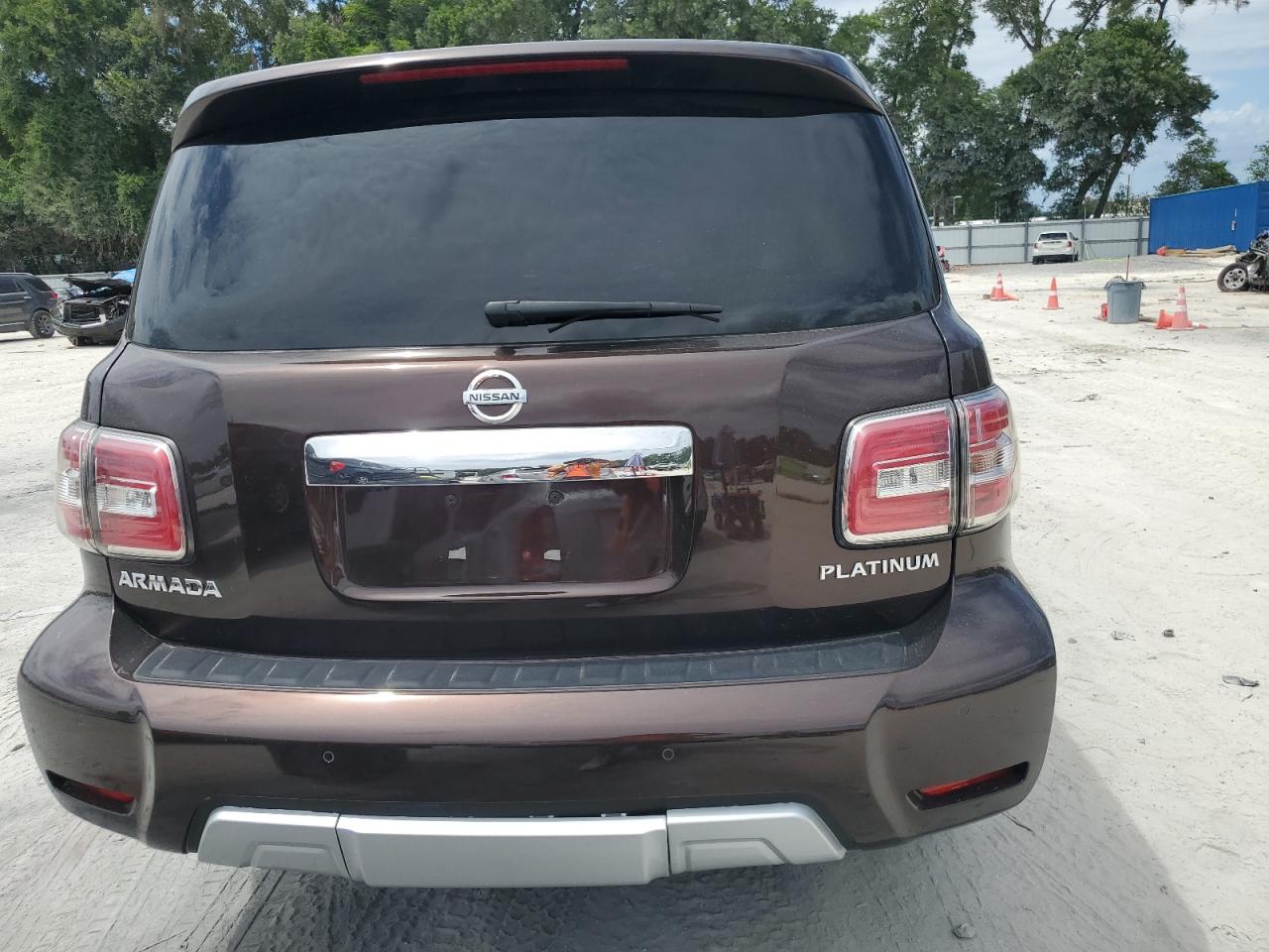 JN8AY2ND0H9008339 2017 Nissan Armada Sv