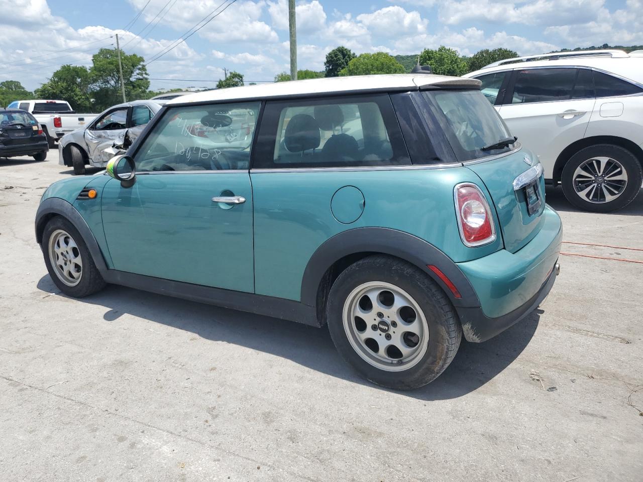 2012 Mini Cooper vin: WMWSU3C59CT257051