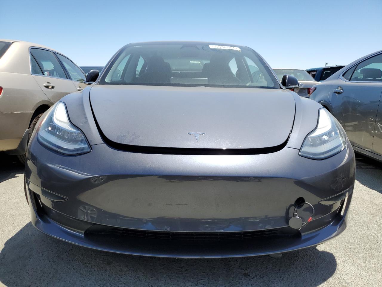 5YJ3E1EA2KF300844 2019 Tesla Model 3