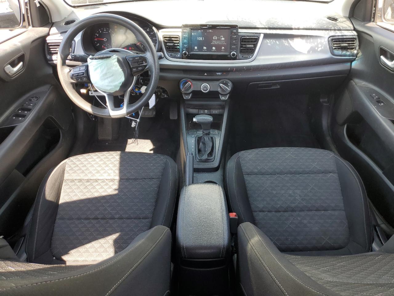 3KPA24AB1KE243199 2019 Kia Rio S