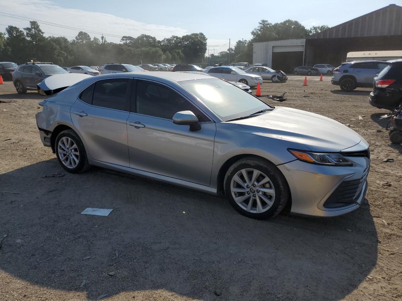 2021 Toyota Camry Le vin: 4T1C11AK3MU441132