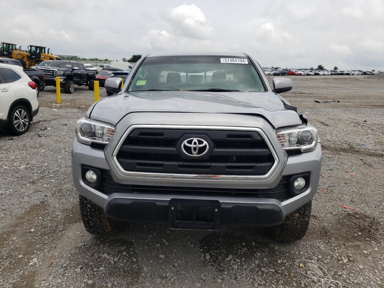 2017 Toyota Tacoma Double Cab vin: 3TMCZ5AN2HM086074