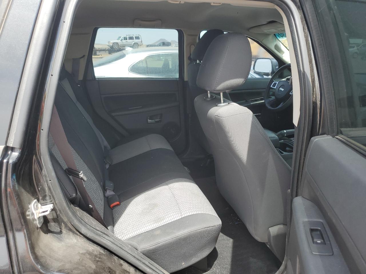 1J8GR48K79C504468 2009 Jeep Grand Cherokee Laredo