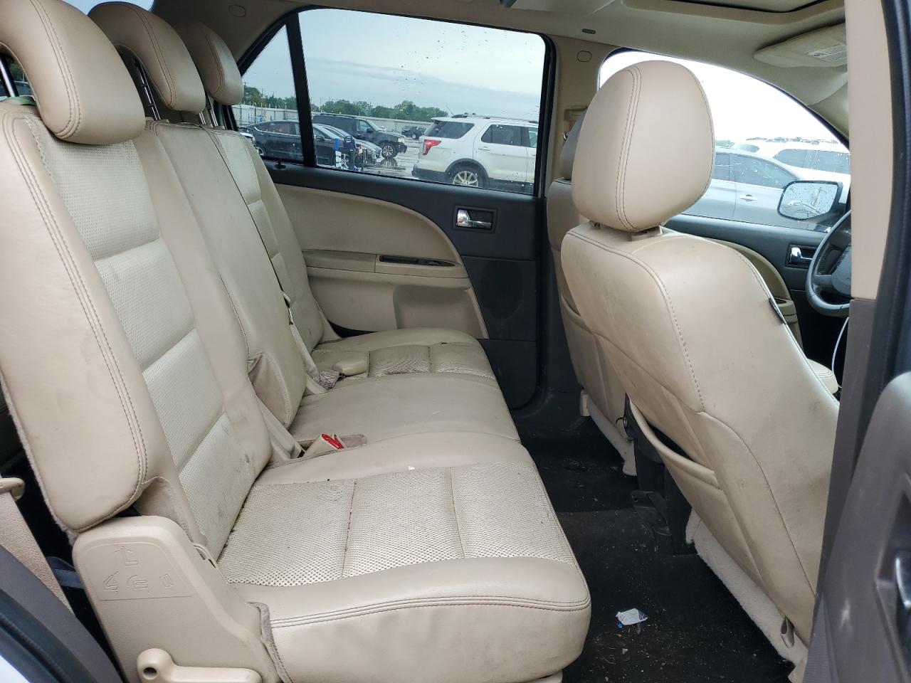 1FMDK07WX8GA45855 2008 Ford Taurus X Eddie Bauer