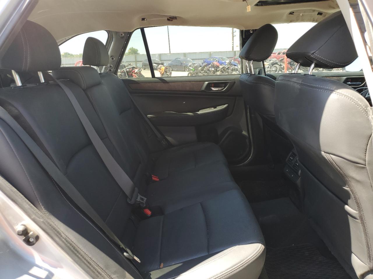 4S4BSELC3F3325699 2015 Subaru Outback 3.6R Limited