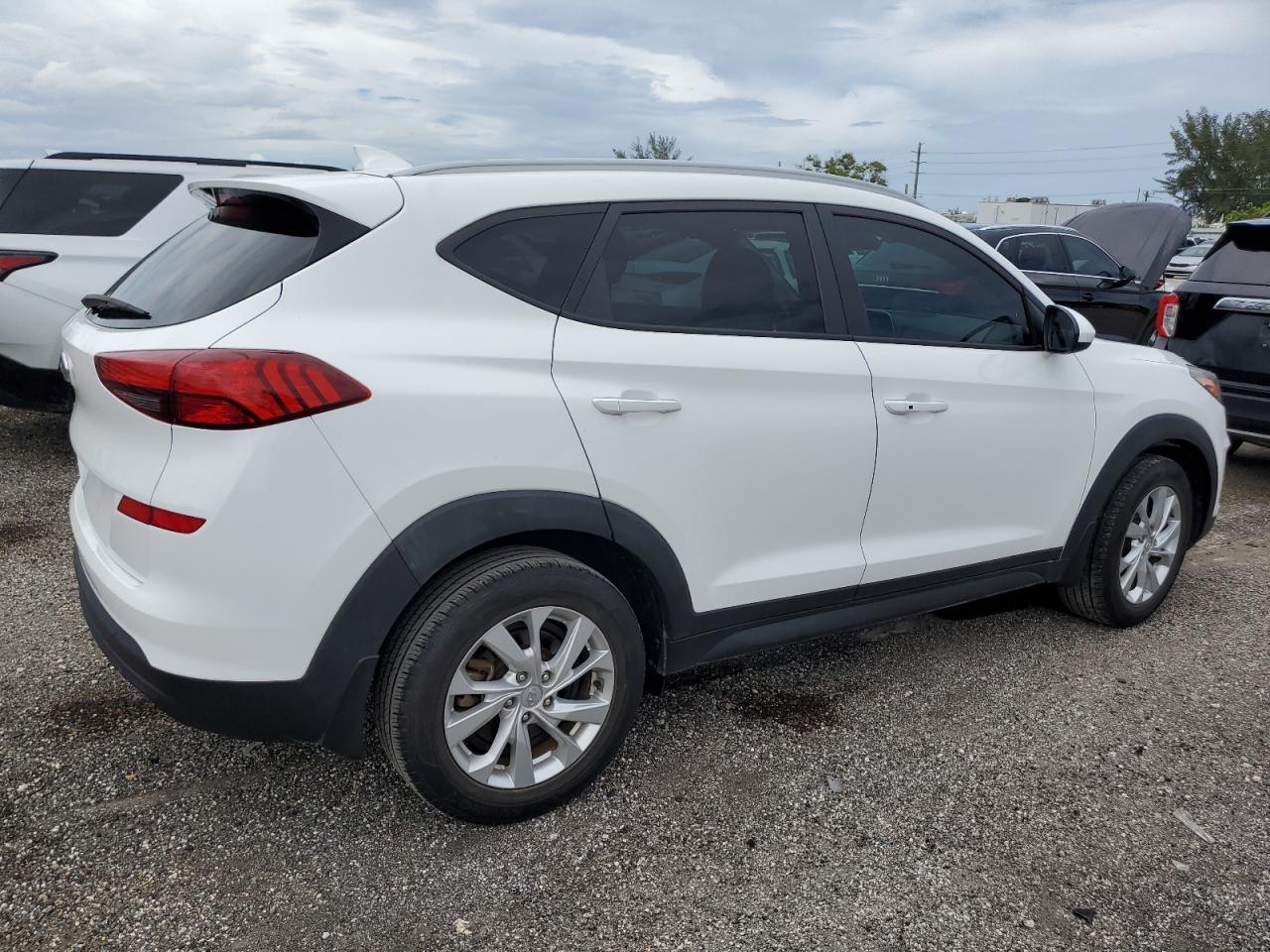 KM8J33A43KU072932 2019 Hyundai Tucson Limited