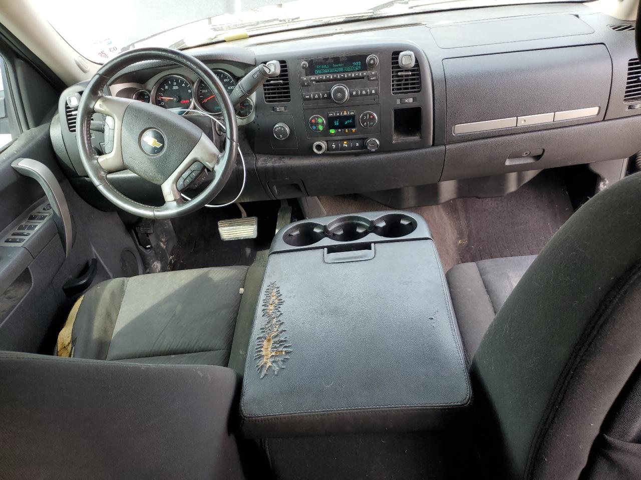 3GCPKSE36BG205392 2011 Chevrolet Silverado K1500 Lt