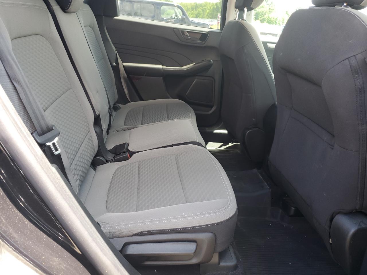 1FMCU0G6XNUB60667 2022 Ford Escape Se