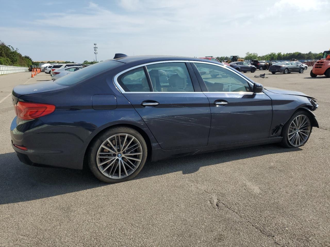 WBAJA7C36HG458061 2017 BMW 530 Xi