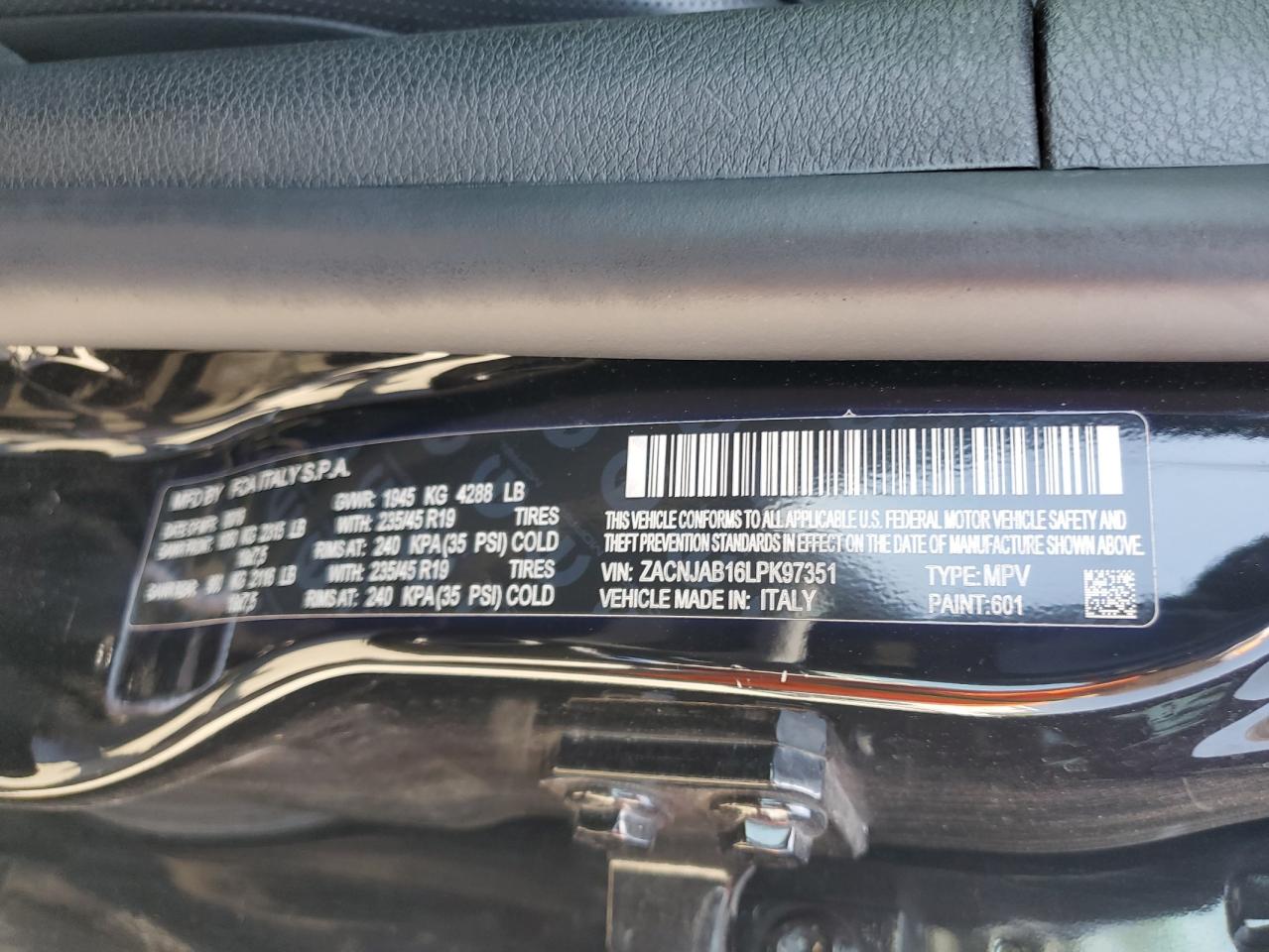 ZACNJAB16LPK97351 2020 Jeep Renegade Latitude