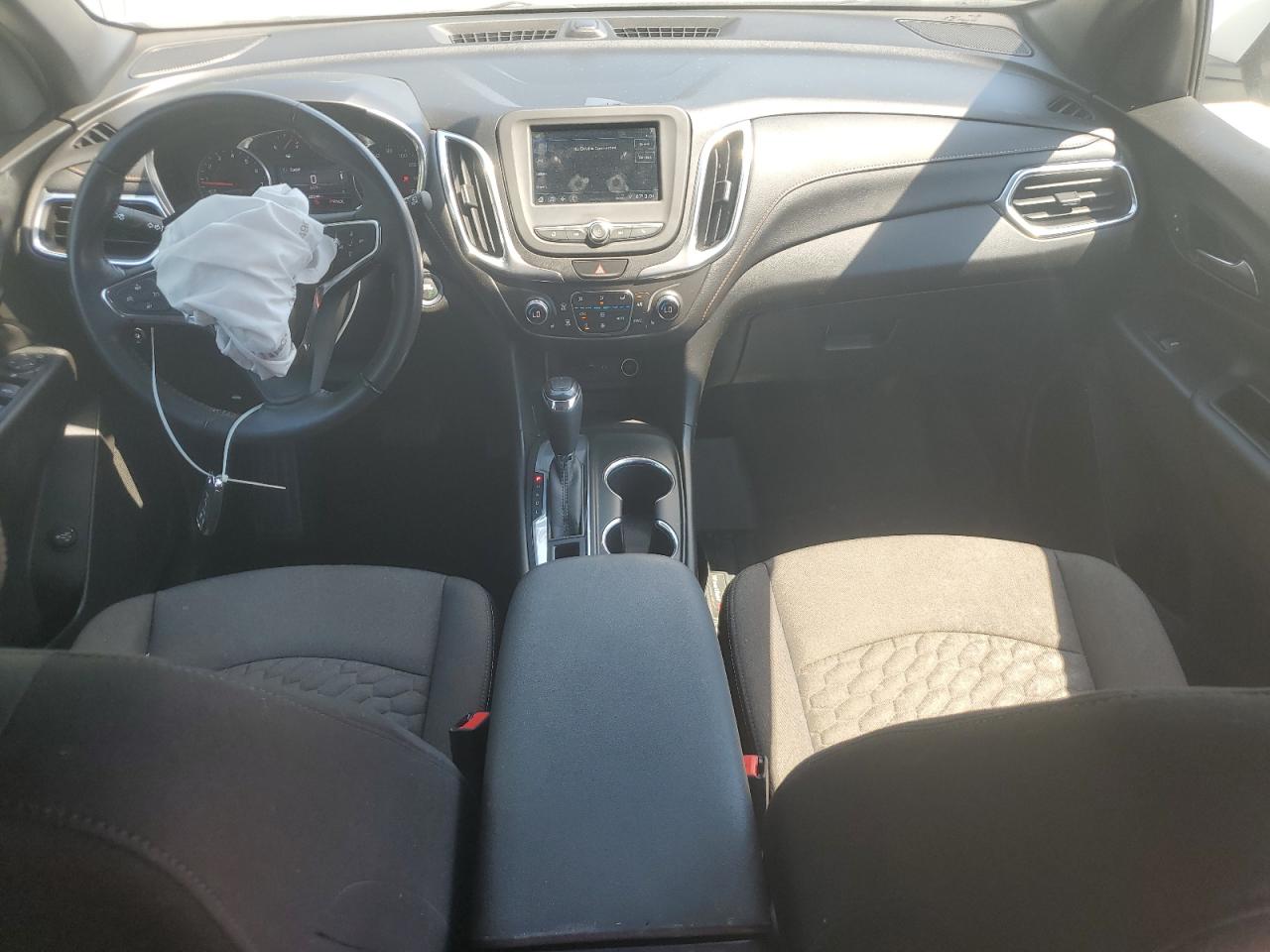 3GNAXKEV5KS507608 2019 Chevrolet Equinox Lt