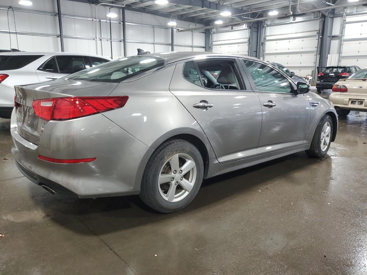 2015 Kia Optima Lx vin: 5XXGM4A75FG516402