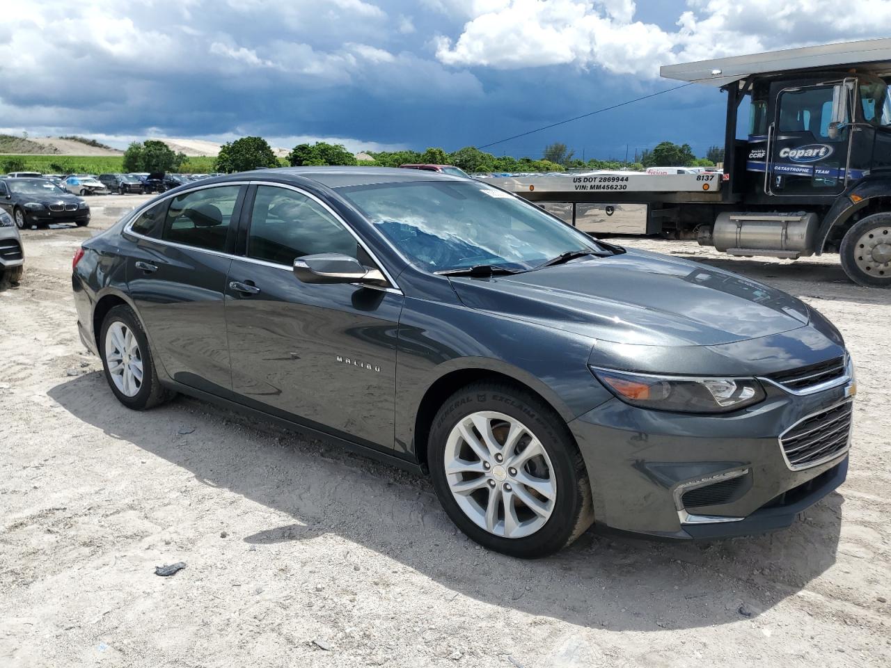 2018 Chevrolet Malibu Lt vin: 1G1ZD5ST8JF209526