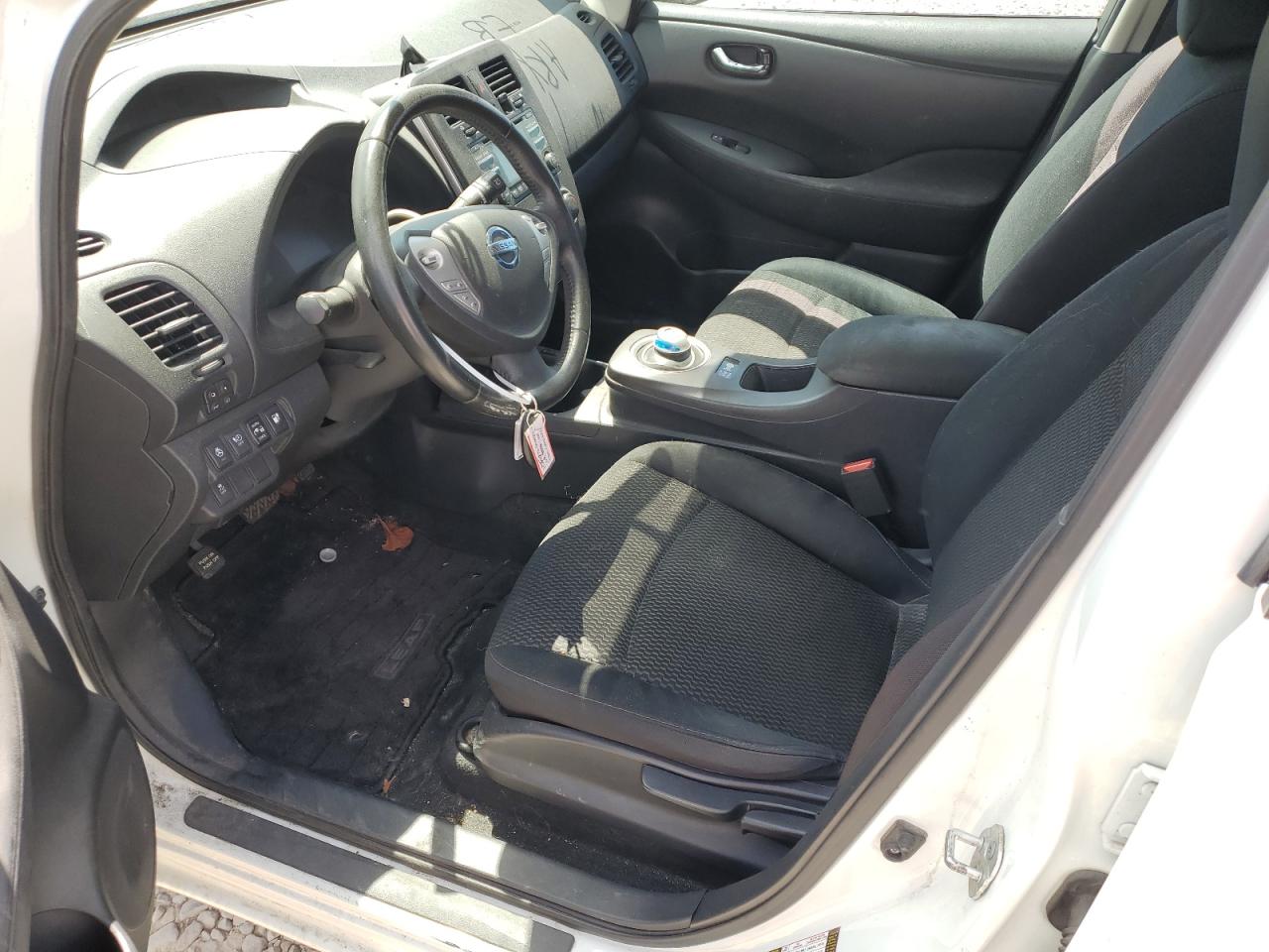 1N4AZ0CP4FC314136 2015 Nissan Leaf S