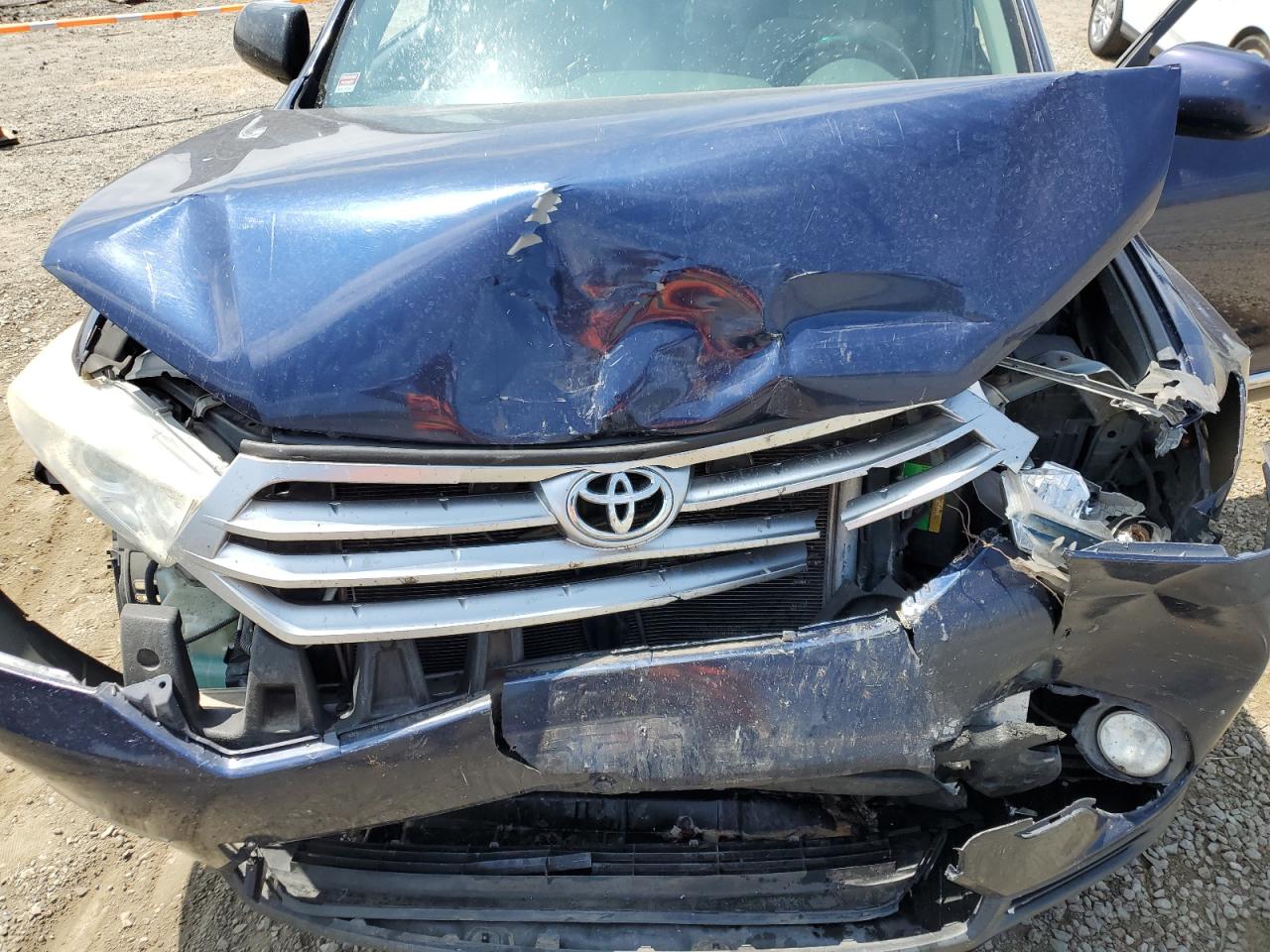 5TDZK3EH3CS063659 2012 Toyota Highlander Base