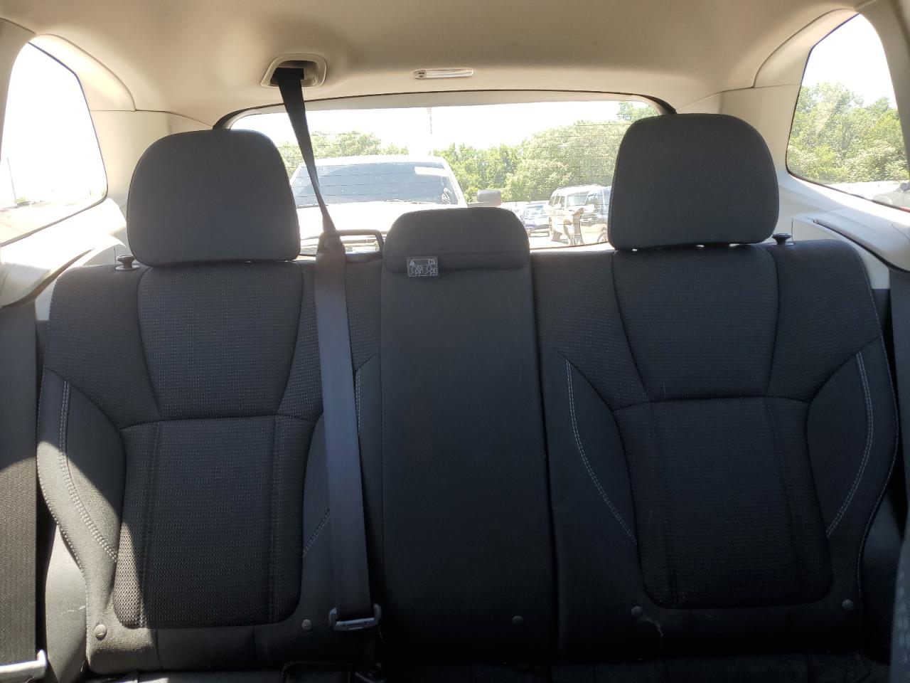 JF2SKACC7KH495608 2019 Subaru Forester