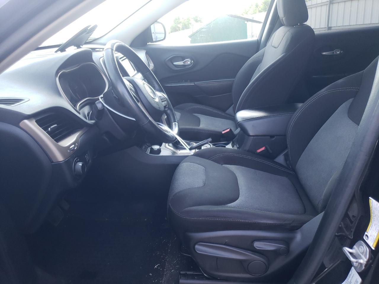 1C4PJMAS6GW226487 2016 Jeep Cherokee Sport