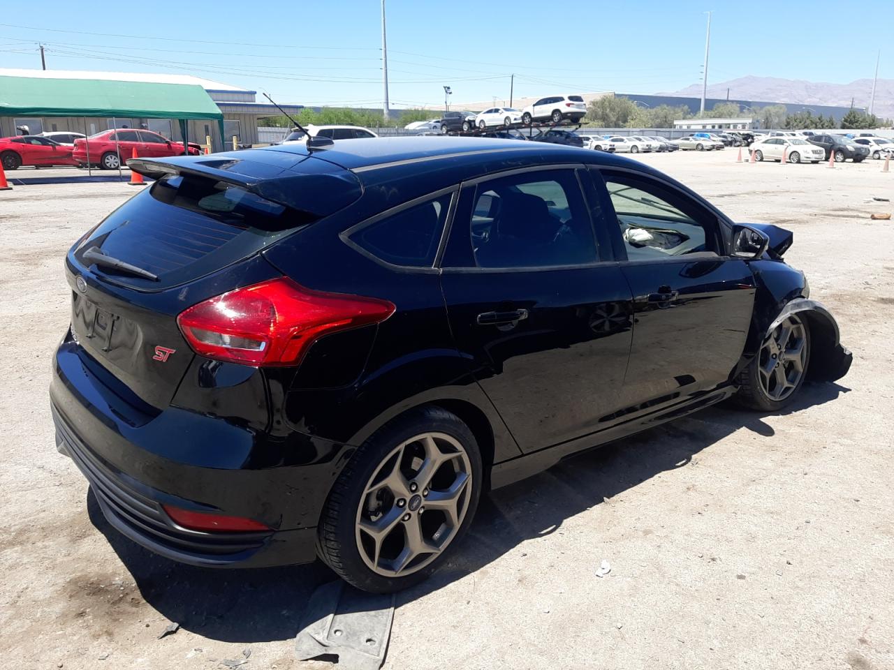 2018 Ford Focus St vin: 1FADP3L96JL304108