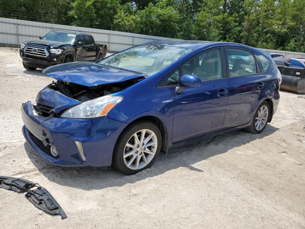 JTDZN3EUXC3037209 2012 Toyota Prius V