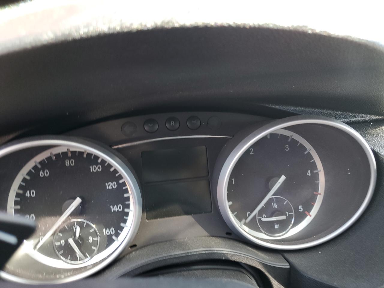 4JGCB2FE5BA135134 2011 Mercedes-Benz R 350 Bluetec