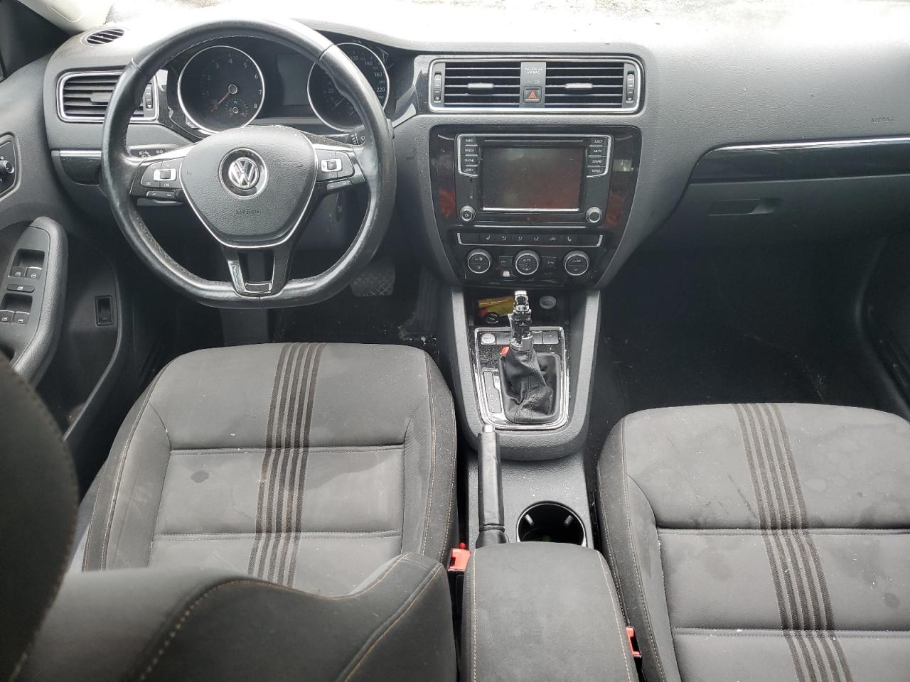 3VWDB7AJ3HM413497 2017 Volkswagen Jetta Se