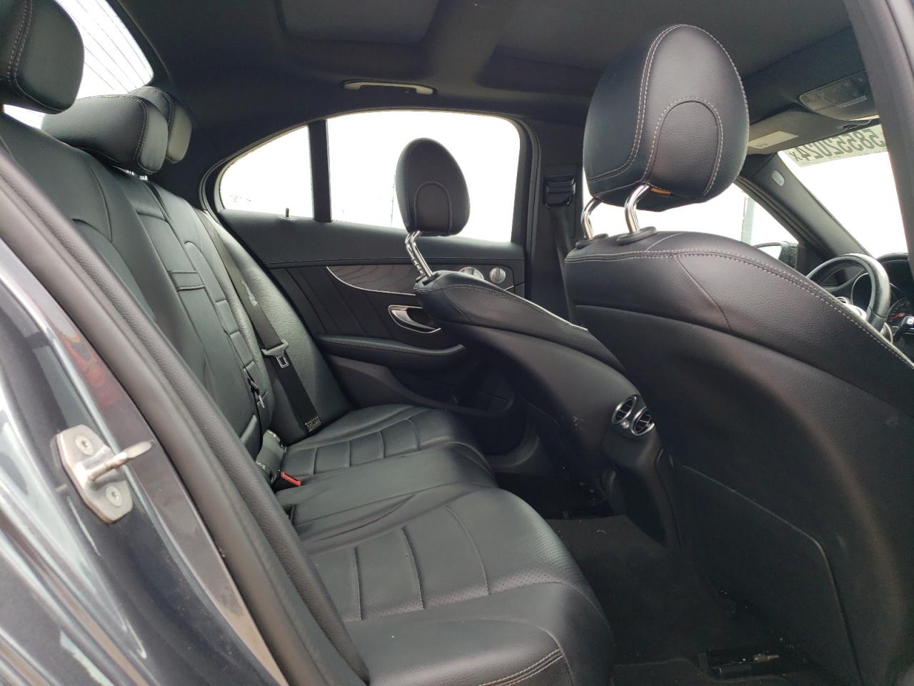 55SWF4JB1GU166604 2016 Mercedes-Benz C 300