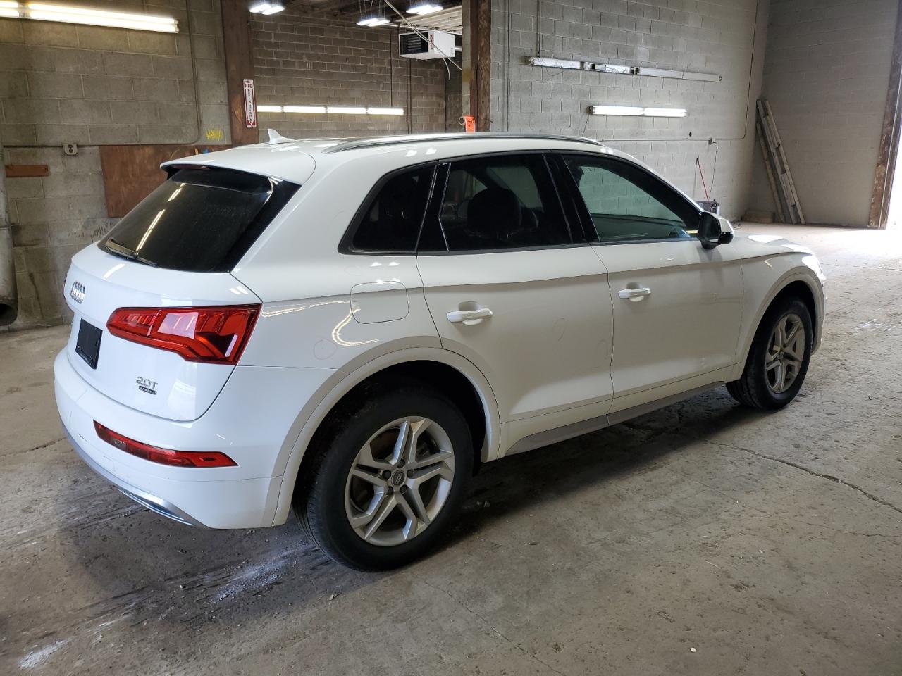 WA1ANAFY7J2062925 2018 Audi Q5 Premium