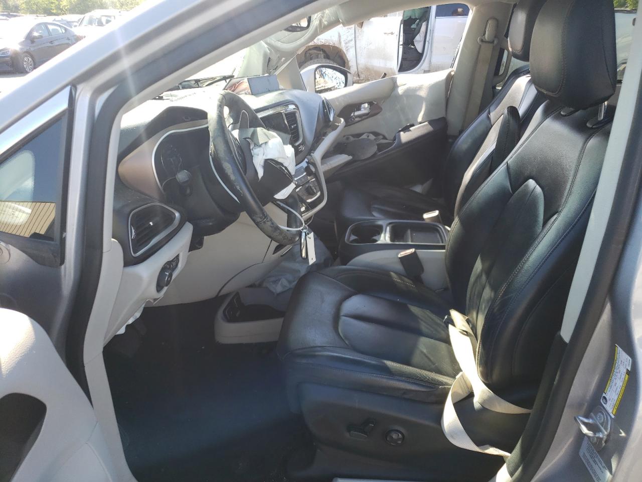 2C4RC1BGXHR538253 2017 Chrysler Pacifica Touring L