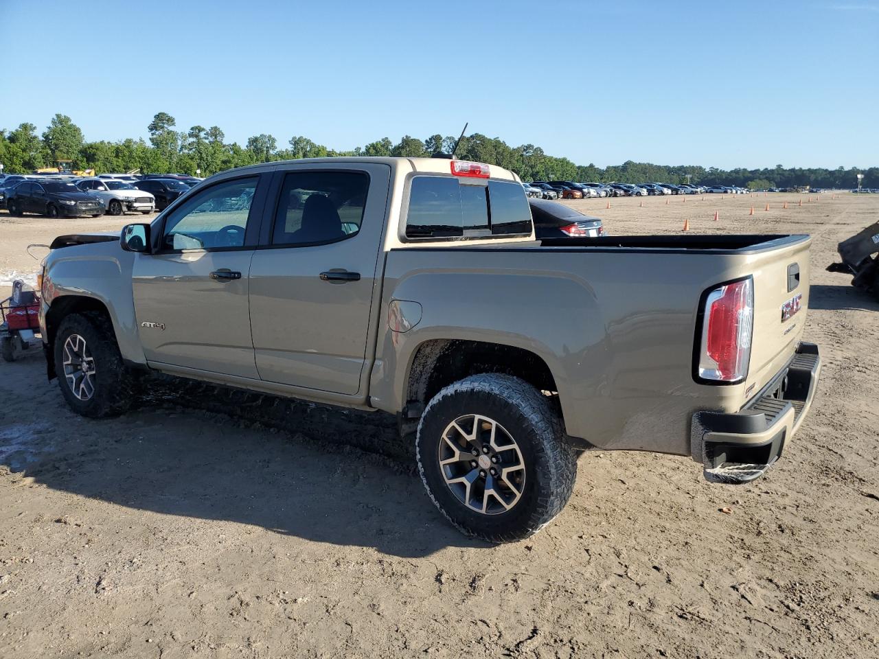 2021 GMC Canyon At4 vin: 1GTG6FEN3M1146588