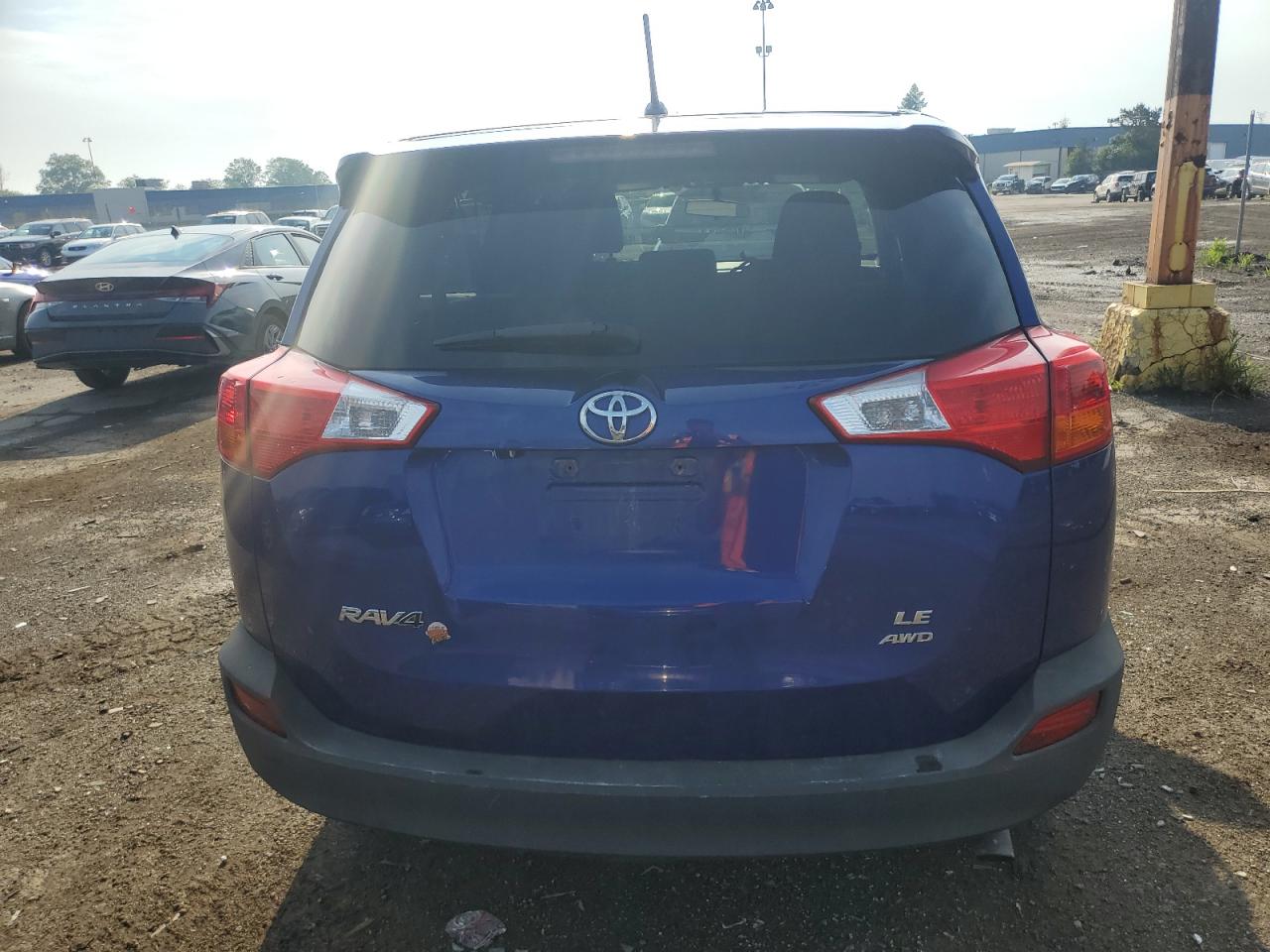 2T3BFREV4FW297519 2015 Toyota Rav4 Le